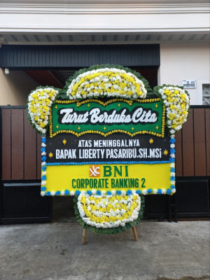 Papan Bunga Duka di Perum Bersatu